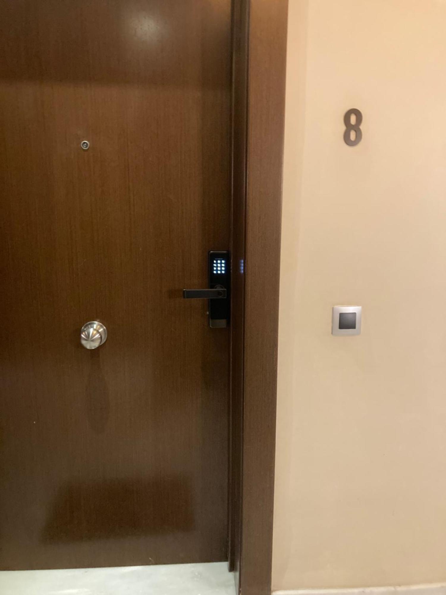 Hilton 9th N°8 Apartment